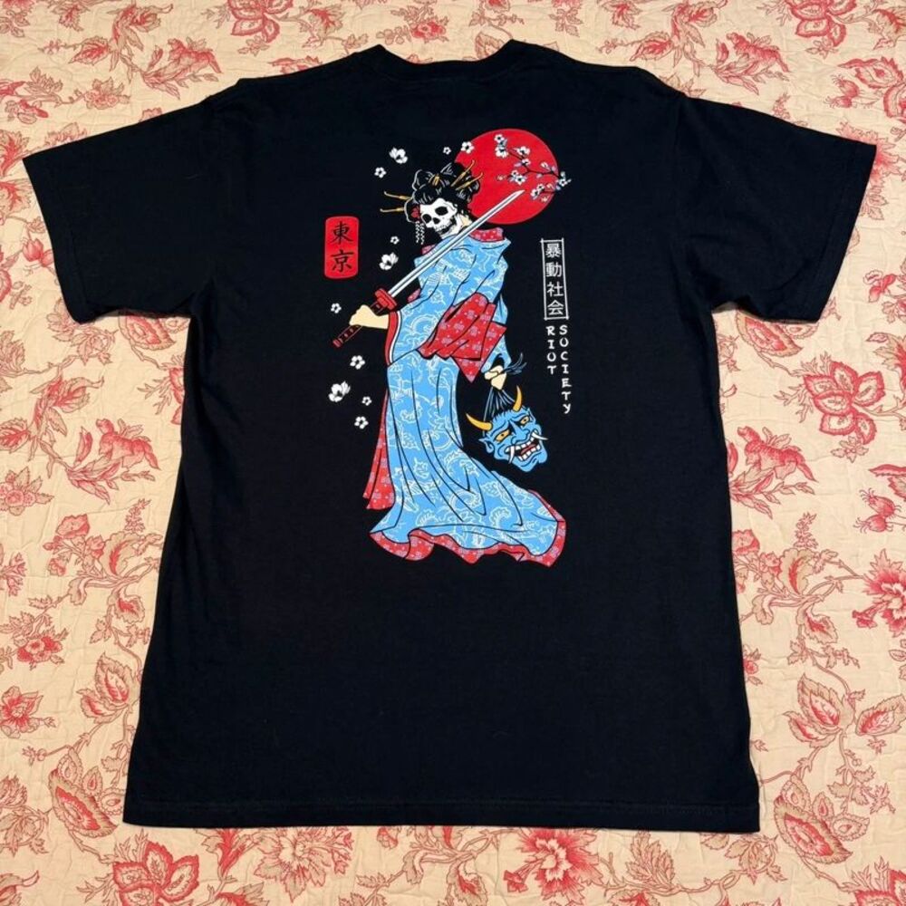 New Japanese Riot Society Graphic Anime T Shirt!
